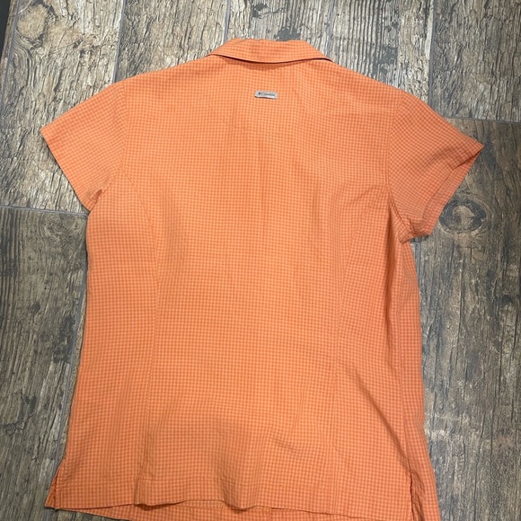 Columbia Short Sleeve Button down, XCB, EUC - Picture 2 of 6